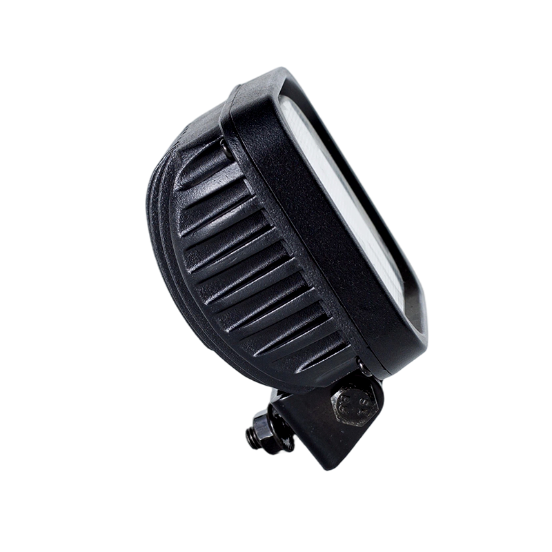 Ceannlampa 4-LED Dustproof agus Uiscedhíonach IP67 le haghaidh Feithiclí Tionsclaíocha